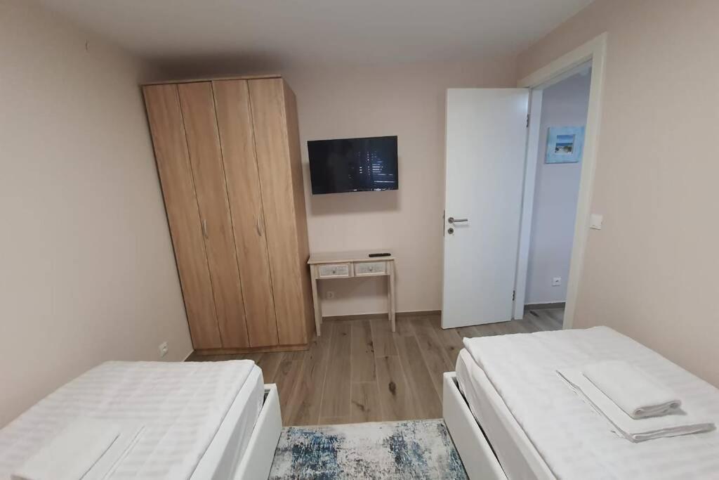 Apartment Punta Skala Villa Valentina Petrcane Bagian luar foto