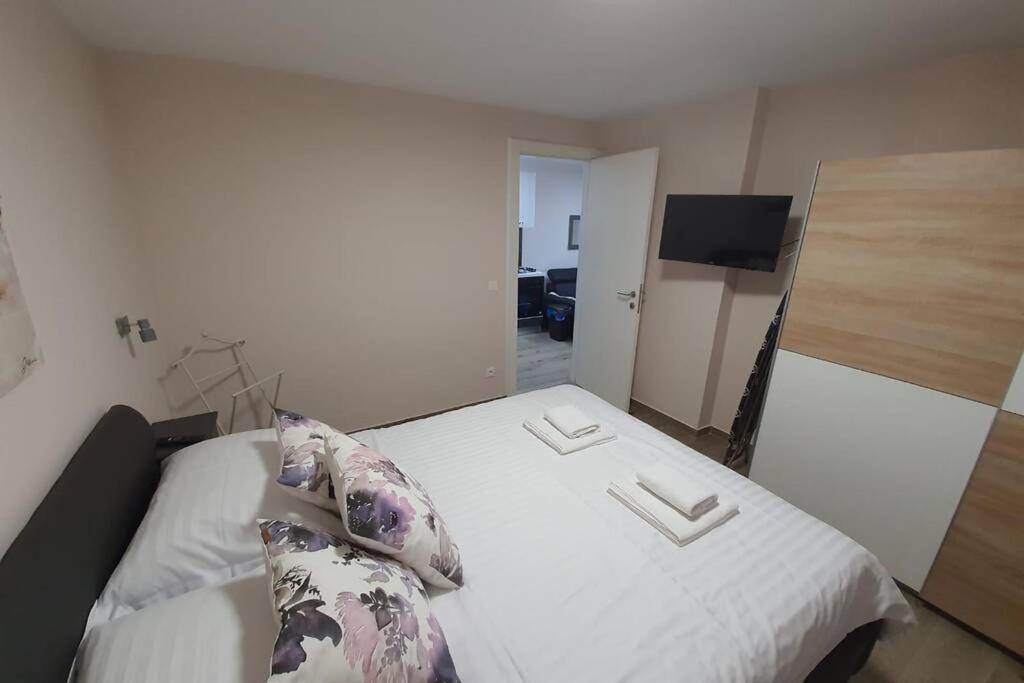 Apartment Punta Skala Villa Valentina Petrcane Bagian luar foto
